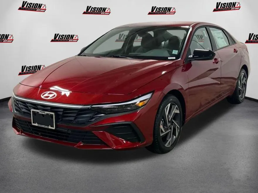 2025 Hyundai Elantra SEL Sport photo 1