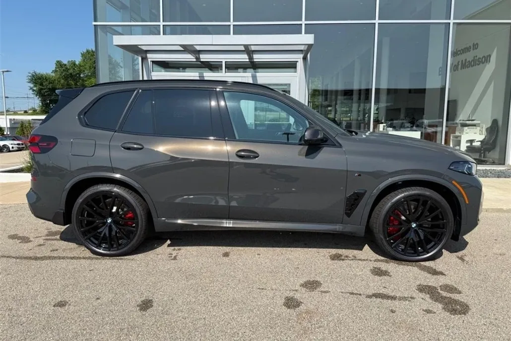 2026 Bmw X5 M60i photo 1