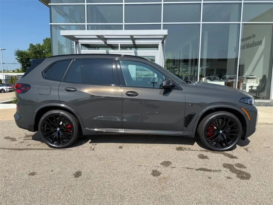 2026 Bmw X5 M60i photo 1