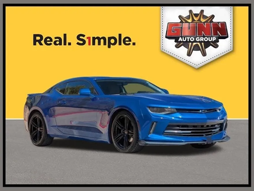 2016 Chevrolet Camaro 1LT photo 1