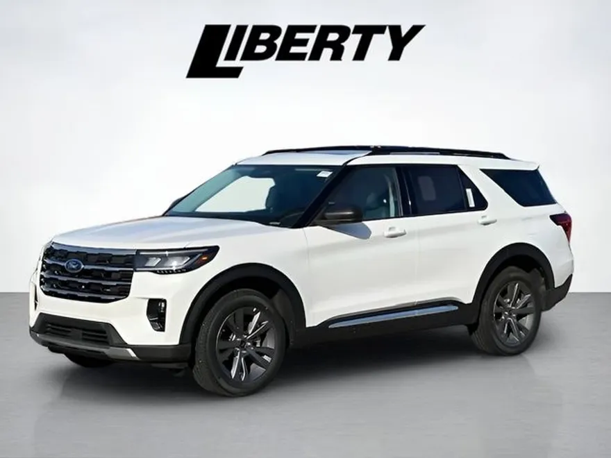 2025 Ford Explorer photo 1