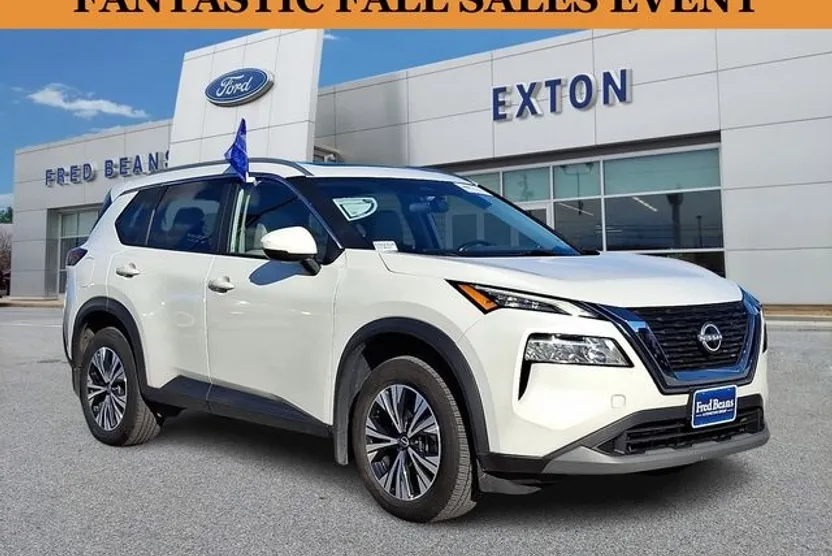 2023 Nissan Rogue SV photo 1