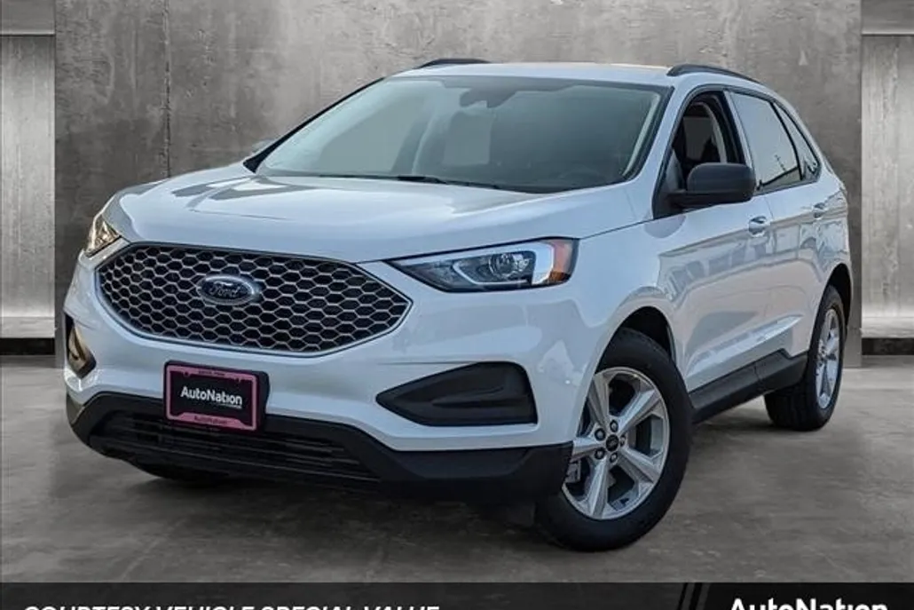 2024 Ford Edge SE photo 1