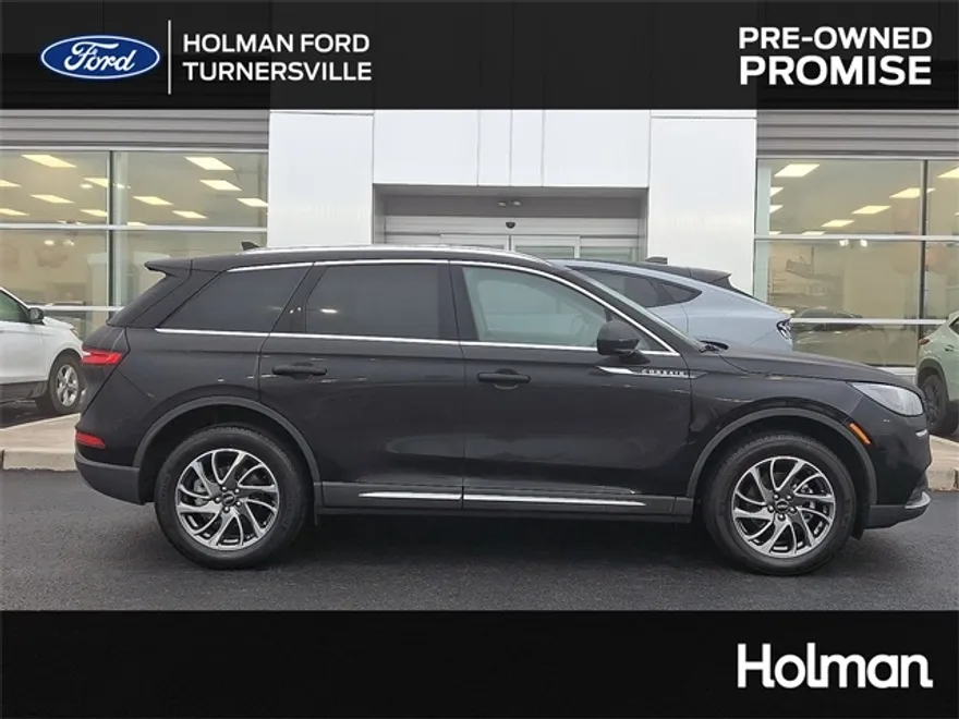 2022 Lincoln Corsair Standard photo 1