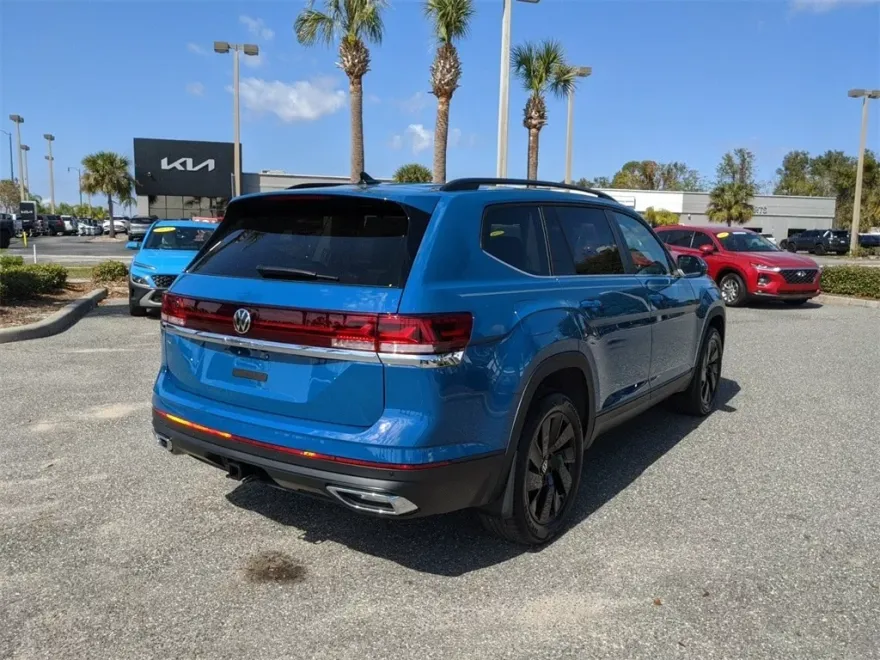 2025 Volkswagen Atlas SE Technology photo 1
