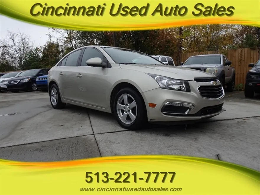 2016 Chevrolet Cruze LT photo 1
