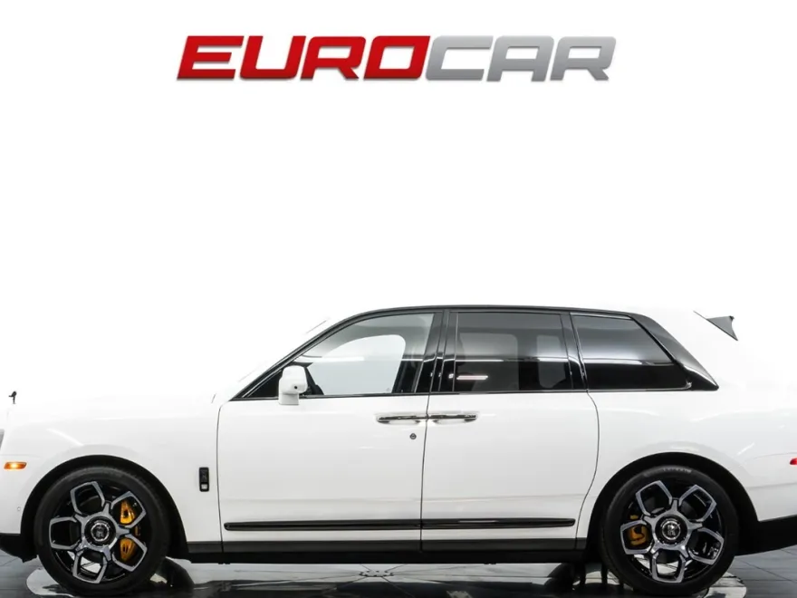 2024 Rolls Royce Cullinan Black Badge photo 1
