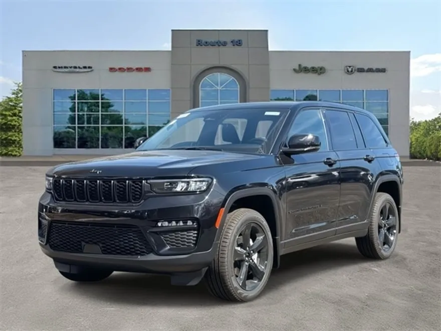 2025 Jeep Grand Cherokee Limited Sport photo 1