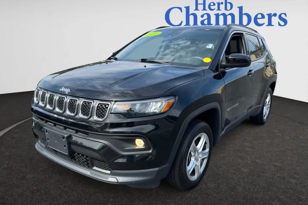 2023 Jeep Compass Latitude photo 1