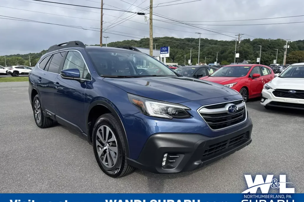 2022 Subaru Outback Premium photo 1