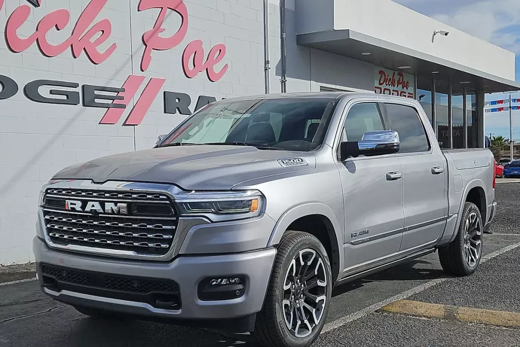 2025 Ram 1500 Limited photo 1