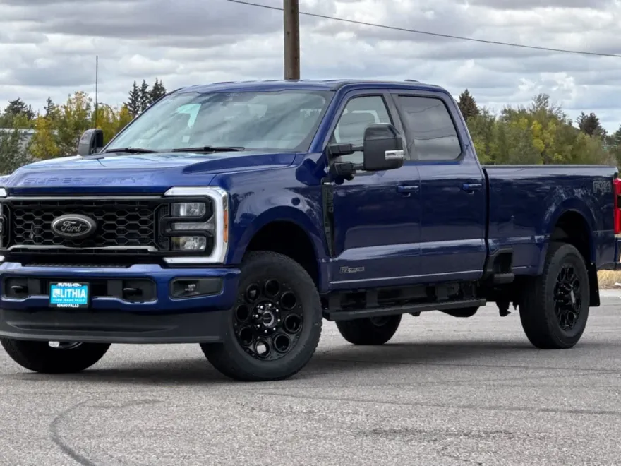 2026 Ford F-350 Lariat photo 1