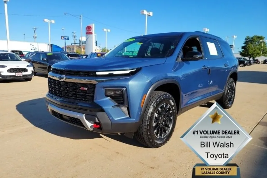 2025 Chevrolet Traverse Z71 photo 1