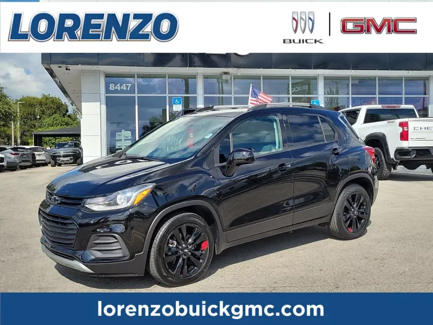 2020 Chevrolet Trax LT photo 1