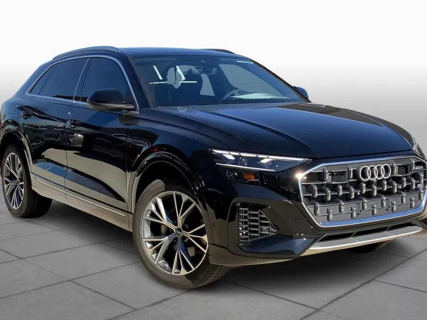 2025 Audi Q8 55 Premium photo 1