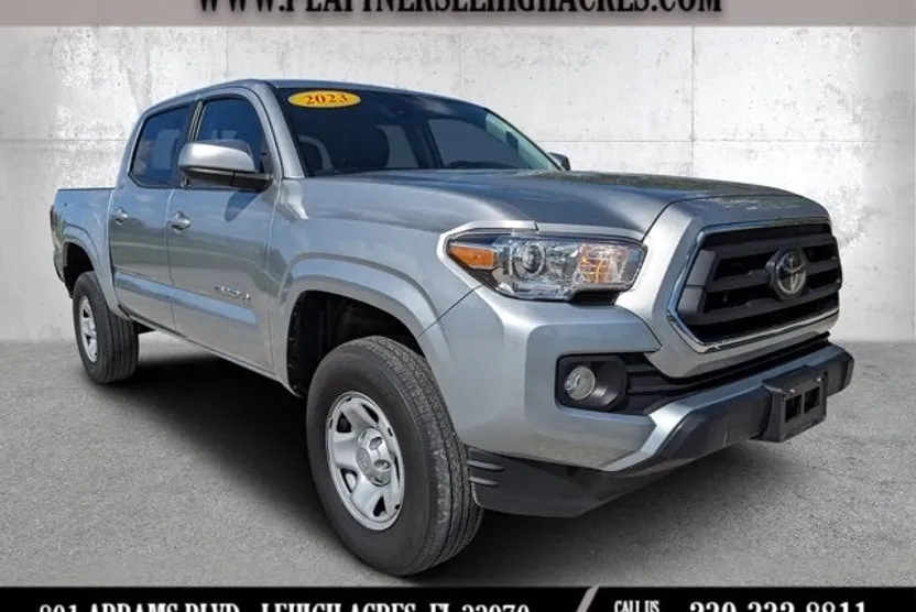 2023 Toyota Tacoma SR Double Cab photo 1