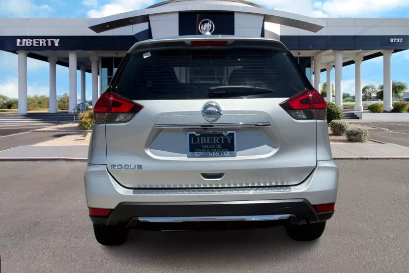2017 Nissan Rogue S photo 1