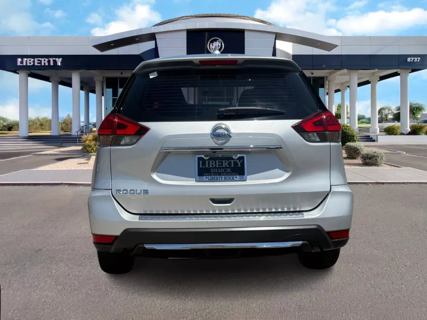 2017 Nissan Rogue S photo 1