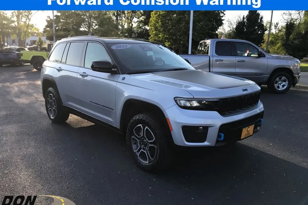 2022 Jeep Cherokee Trailhawk 4xe photo 1