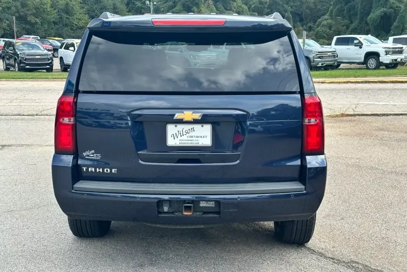 2019 Chevrolet Tahoe LT photo 1