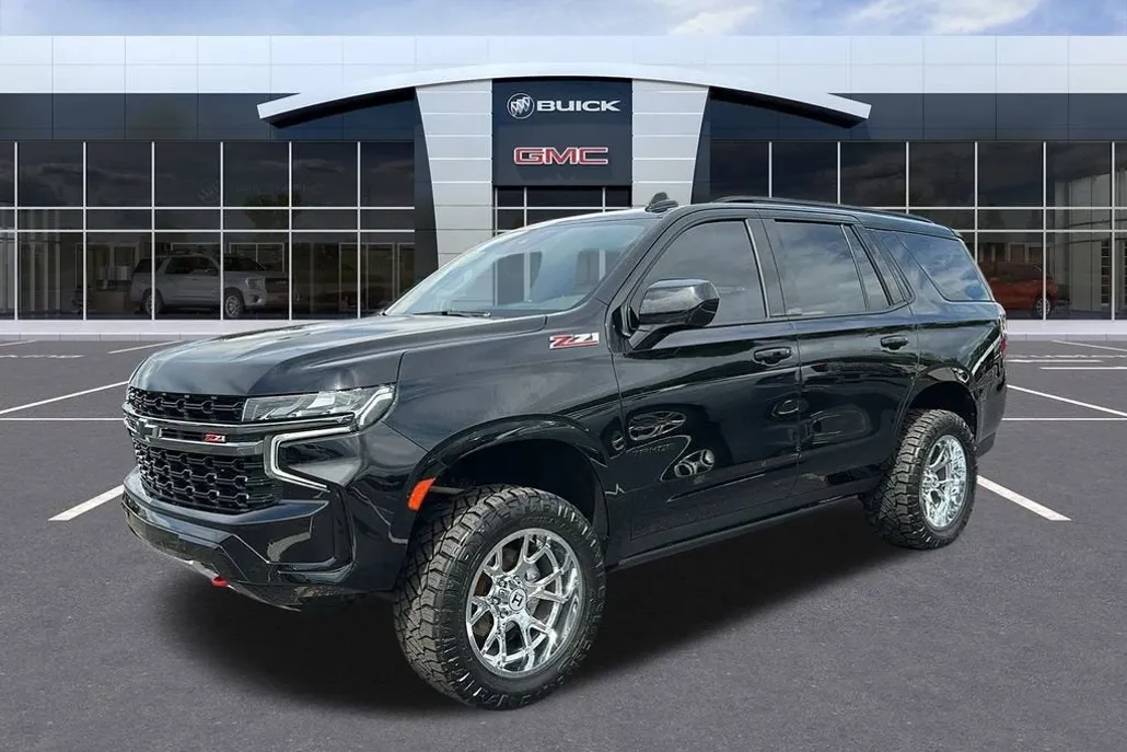 2022 Chevrolet Tahoe Z71 photo 1