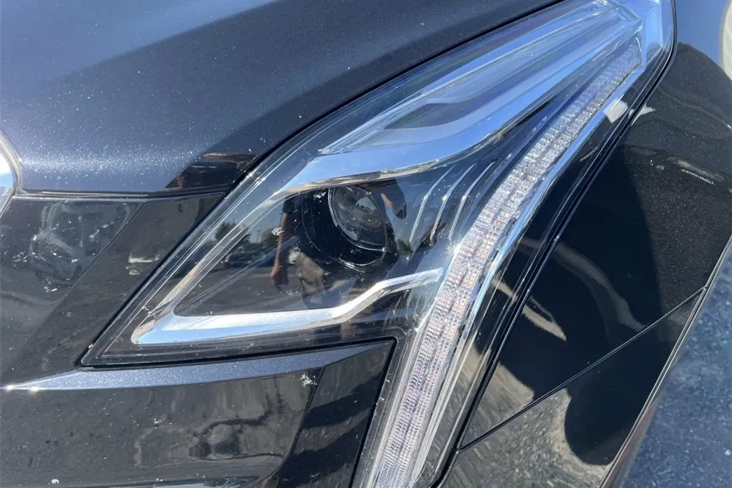 2022 Cadillac XT5 Premium Luxury photo 1