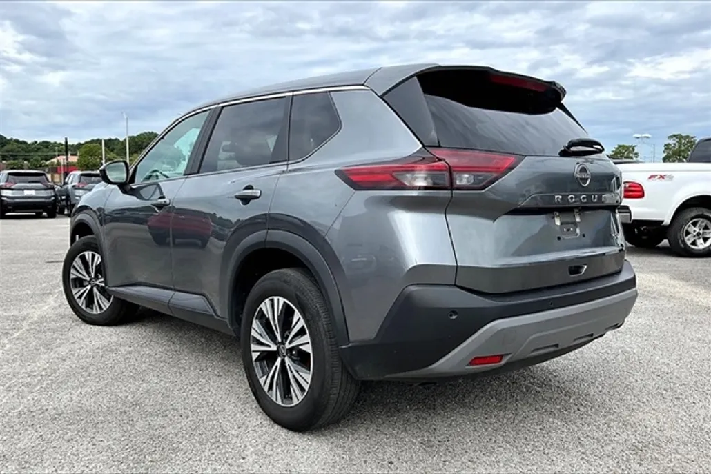 2023 Nissan Rogue SV photo 1