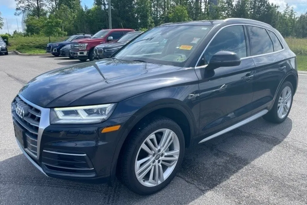 2018 Audi Q5 Premium Plus photo 1