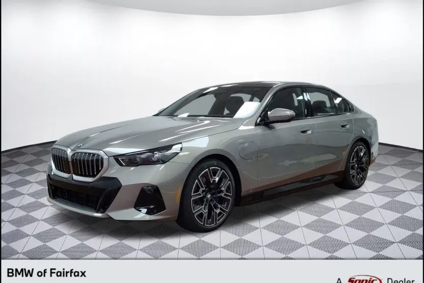 2026 Bmw 550e xDrive photo 1