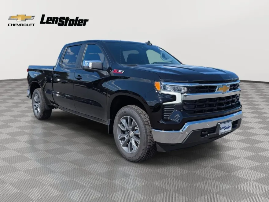2026 Chevrolet Silverado 1500 LT photo 1