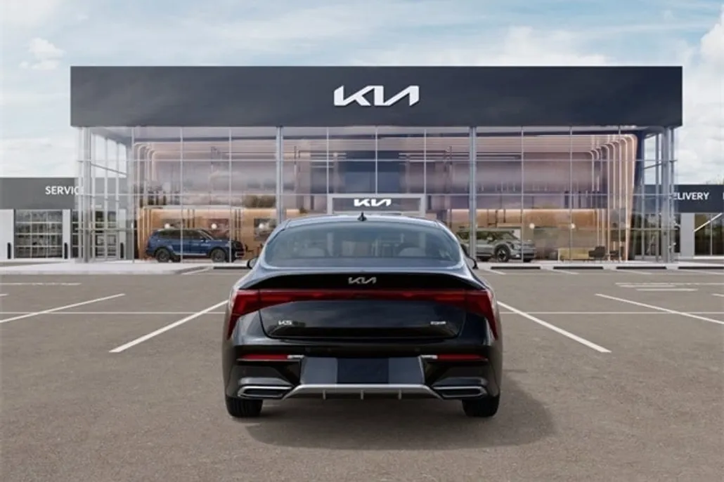 2026 Kia K5 GT-Line photo 1