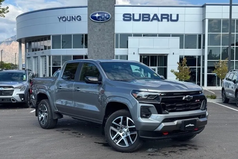 2024 Chevrolet Colorado Z71 photo 1