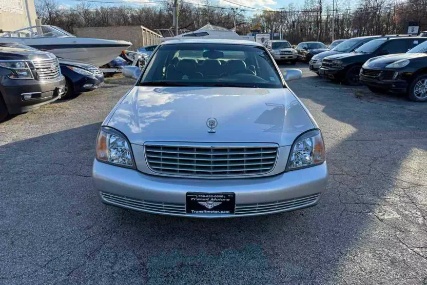 2000 Cadillac DeVille photo 1