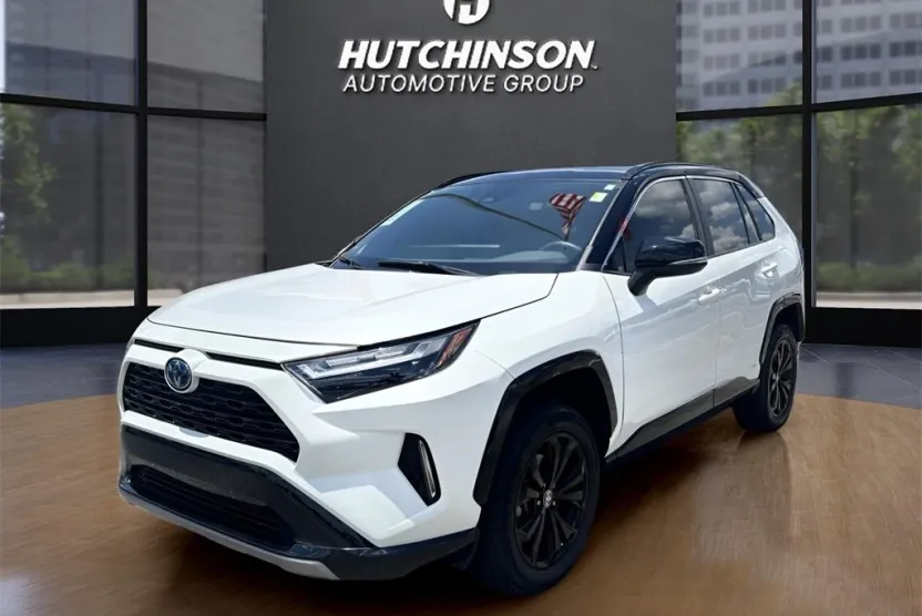 2022 Toyota RAV4 Hybrid XSE photo 1