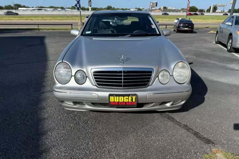 2001 Mercedes Benz E 320 Sedan photo 1