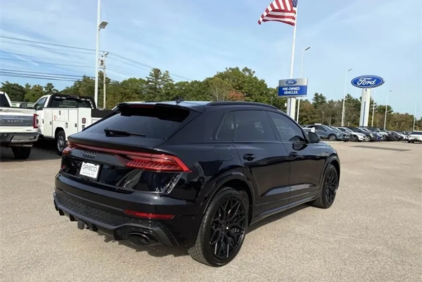 2021 Audi RS Q8 photo 1