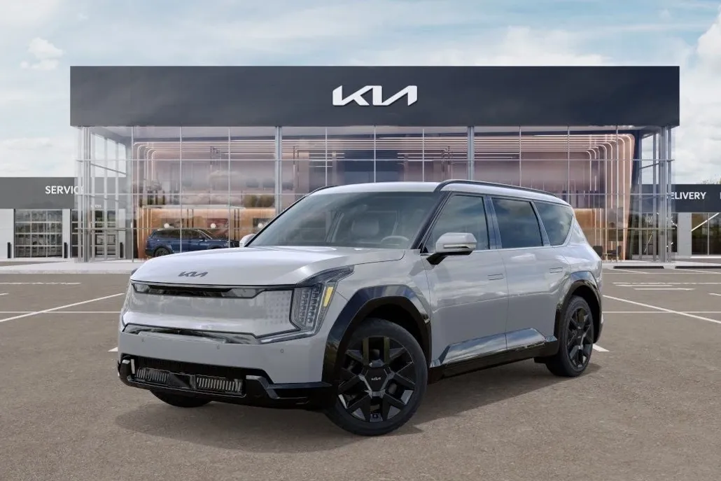 2026 Kia EV9 Land photo 1