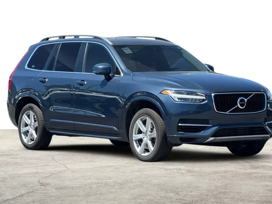 2019 Volvo XC90 T8 Momentum photo 1
