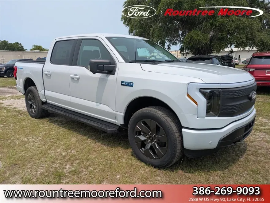2025 Ford F-150 Lightning photo 1