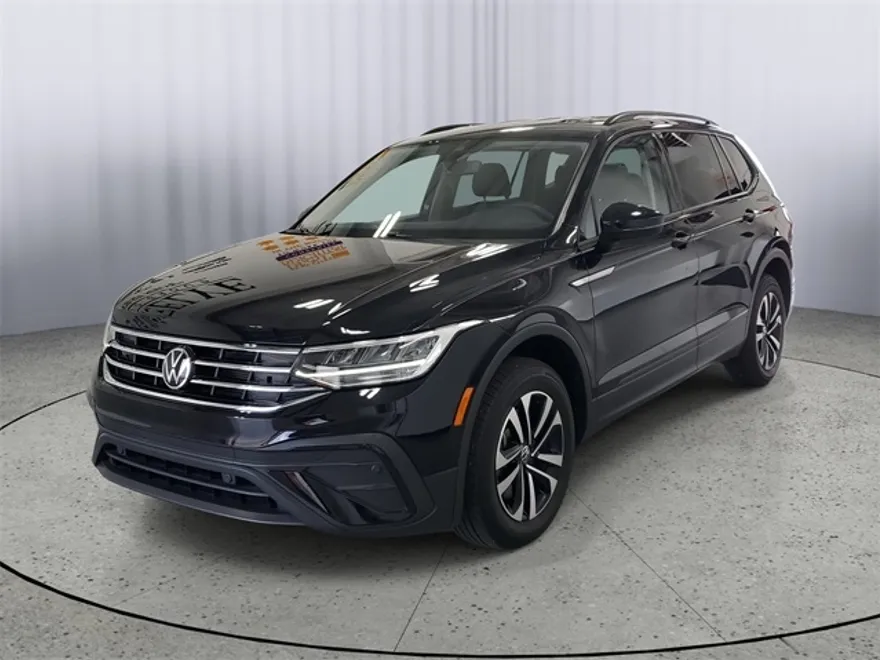 2024 Volkswagen Tiguan S photo 1