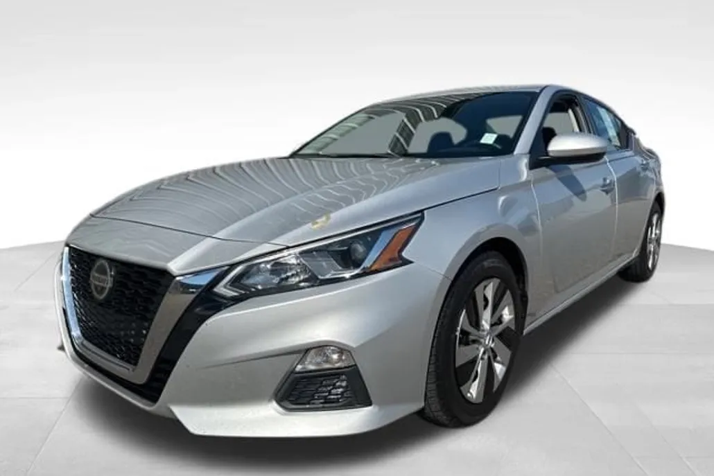 2020 Nissan Altima 2.5 S photo 1