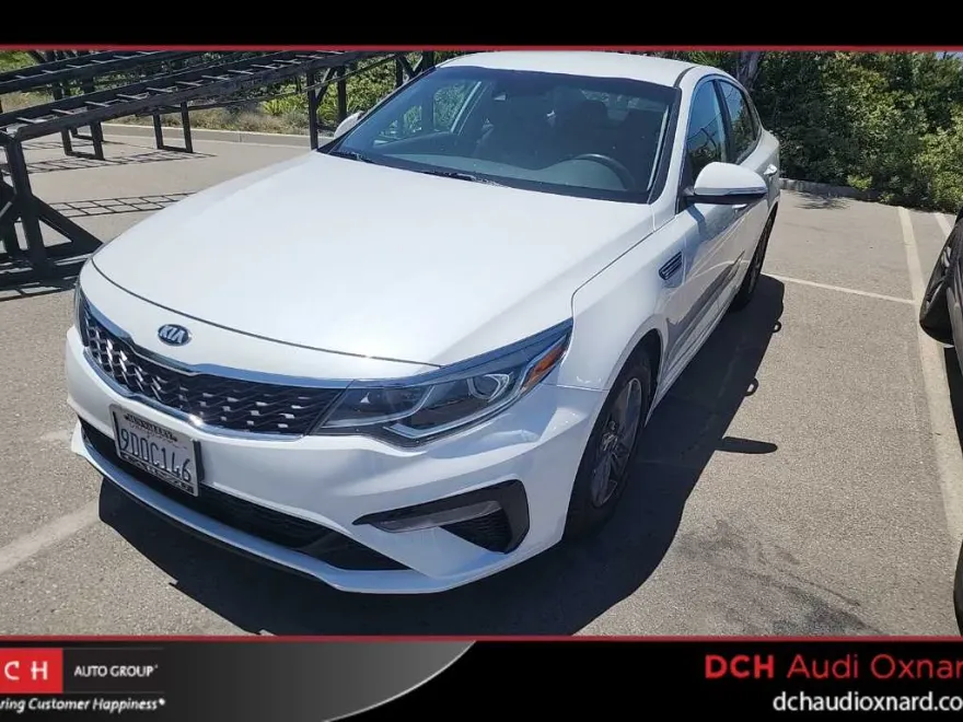 2020 Kia Optima LX photo 1