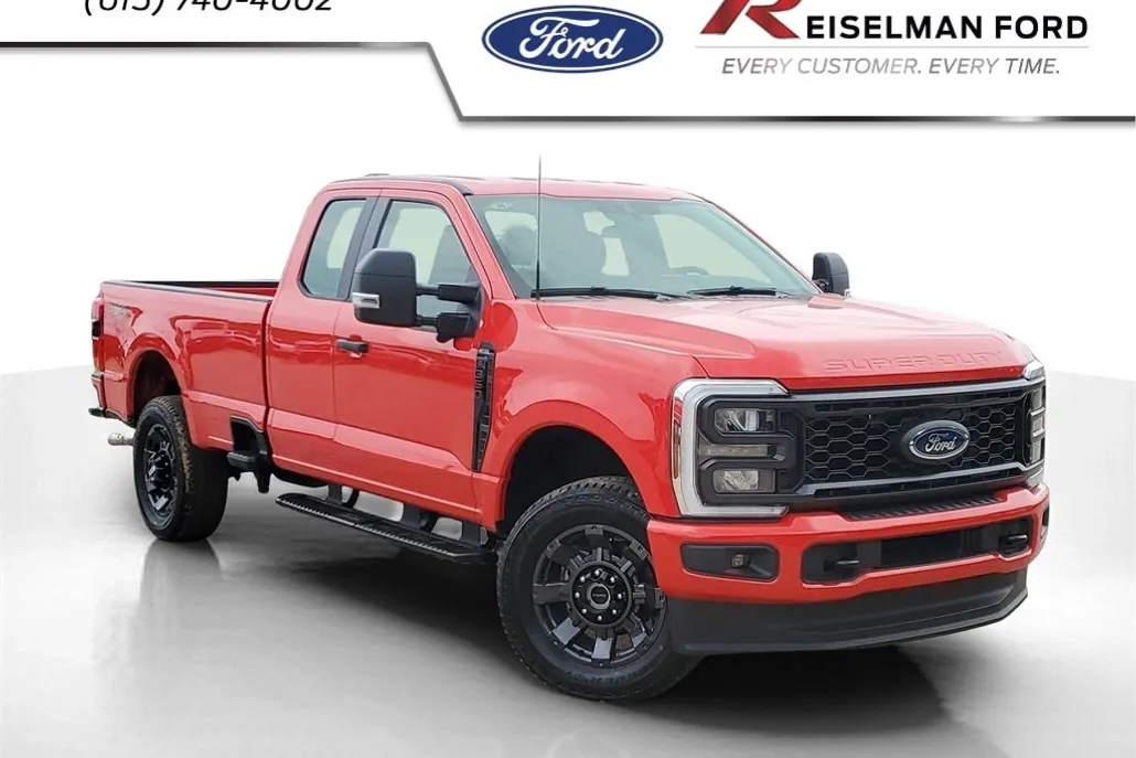 2025 Ford F-350 photo 1