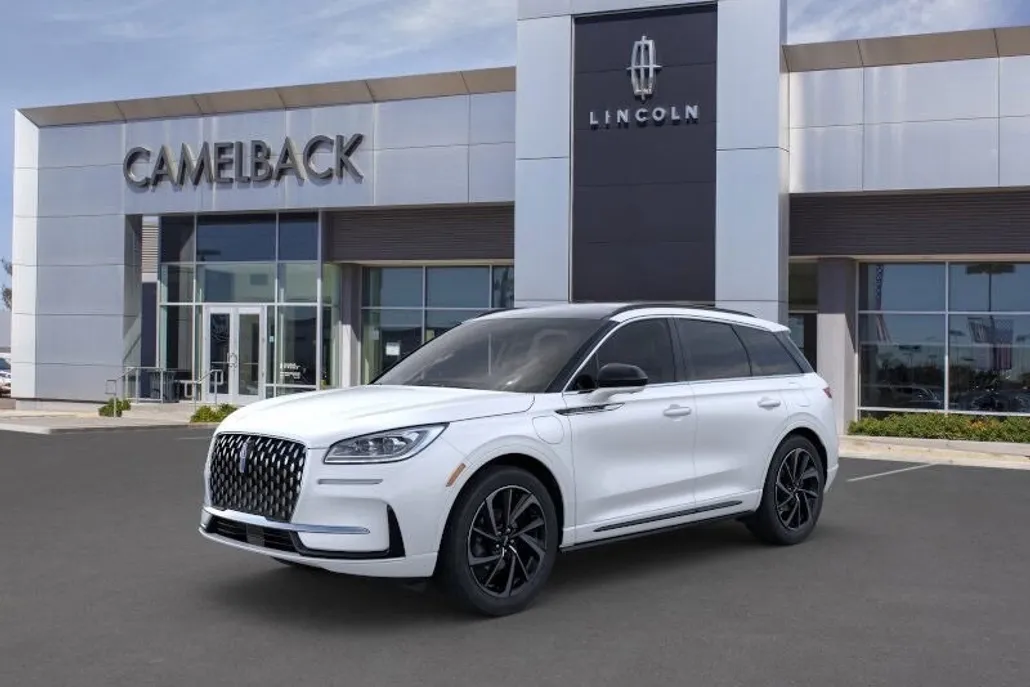 2025 Lincoln Corsair Grand Touring photo 1
