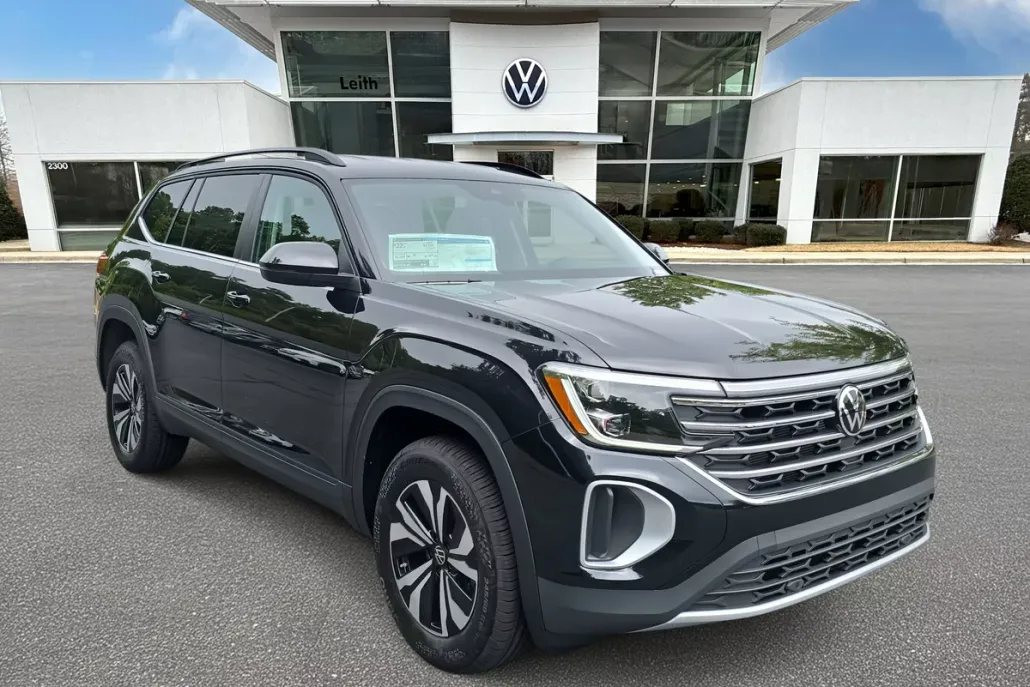 2026 Volkswagen Atlas SE photo 1