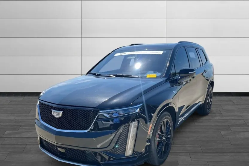2022 Cadillac XT6 Sport photo 1