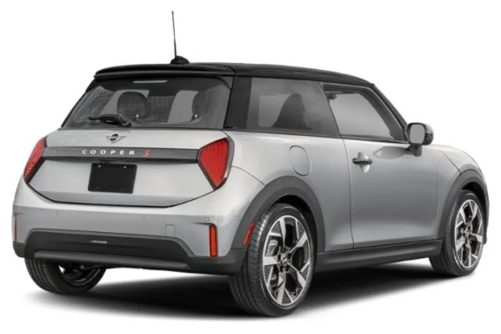 2026 Mini Cooper 2 Door Hardtop Iconic photo 1