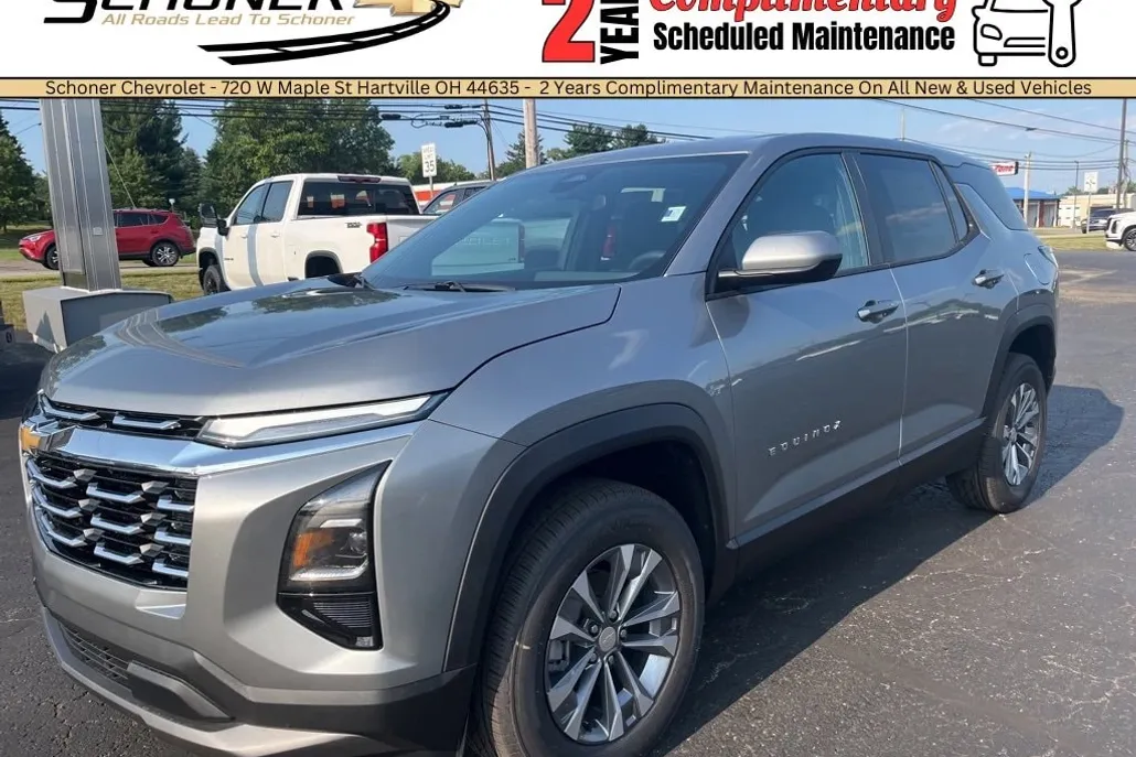 2026 Chevrolet Equinox LT photo 1