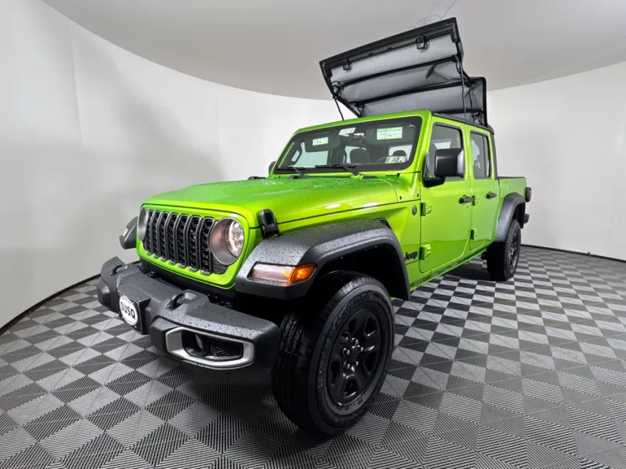 2025 Jeep Gladiator Sport photo 1
