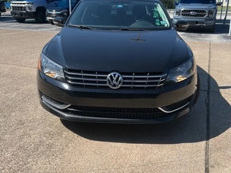2014 Volkswagen Passat TDI SE photo 1